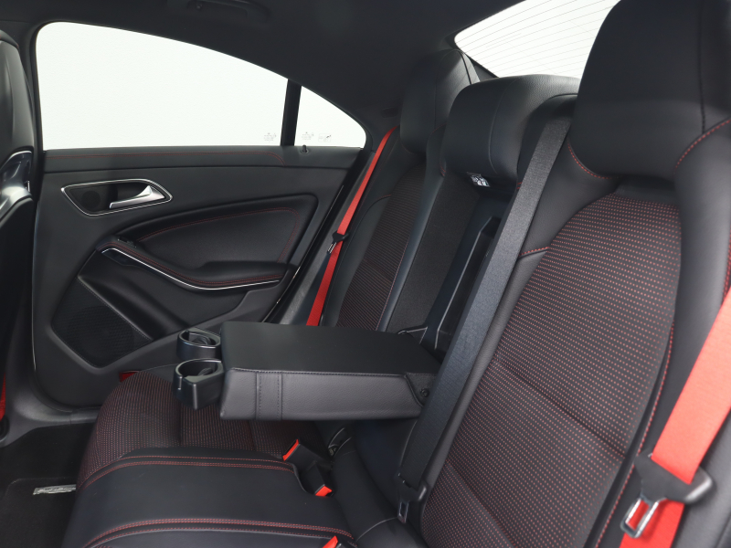 AMG CLAクラス CLA45 4MATIC AMGｱﾄﾞﾊﾞﾝｽﾄﾞ＆ ﾚｰﾀﾞｰSP　黒革 ｼｰﾄﾋｰﾀｰ 純正HDDﾅﾋﾞTV harman/kardon Bluetooth Carplay Bｶﾒﾗ LEDﾍｯﾄﾞﾗｲﾄ AMGｻｽﾍﾟﾝｼｮﾝ AMG強化ﾌﾞﾚｰｷ AMGﾊﾟﾌｫﾏﾝｽｽﾃｱﾘﾝｸﾞ AMGｴｱﾛ&AMG18AW　2年保証付