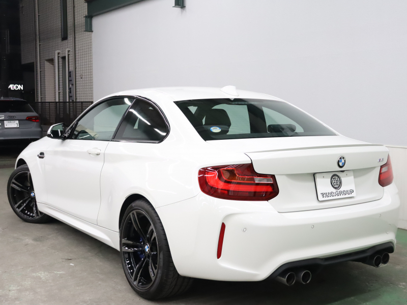 BMW Mシリーズ M2 ﾍﾞｰｽｸﾞﾚｰﾄﾞ 6速MT　ｺﾝﾌｫｰﾄA ｲﾝﾃﾘｼﾞｪﾝﾄS 黒革 純正Idriveﾅﾋﾞ harman/kardon Bｶﾒﾗ LEDﾍｯﾄﾞﾗｲﾄ ｶｰﾎﾞﾝｲﾝﾃﾘｱ ﾃﾞｭｱﾙｴｷｿﾞｰｽﾄﾃｰﾙﾊﾟｲﾌﾟ Mｽﾎﾟｰﾂｽﾃｱﾘﾝｸﾞ Mﾌﾞﾚｰｷｷｬﾘﾊﾟｰ Mｴｱﾛ&19ｲﾝﾁAW　2年保証付