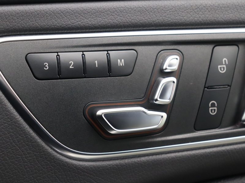 AMG CLAクラス CLA45 4MATIC AMGｱﾄﾞﾊﾞﾝｽﾄﾞ&ﾚｰﾀﾞｰSP　AMGﾊﾟﾌｫｰﾏﾝｽｼｰﾄ 黒革 ｼｰﾄﾋｰﾀｰ 純正HDDﾅﾋﾞTV Bluetooth Carplay Bｶﾒﾗ LEDﾊｲﾊﾟﾌｫｰﾏﾝｽﾍｯﾄﾞﾗｲﾄ AMGﾊﾟﾌｫｰﾏﾝｽEX AMGｻｽﾍﾟﾝｼｮﾝ  AMGｴｱﾛ&18ｲﾝﾁAW　2年保証付