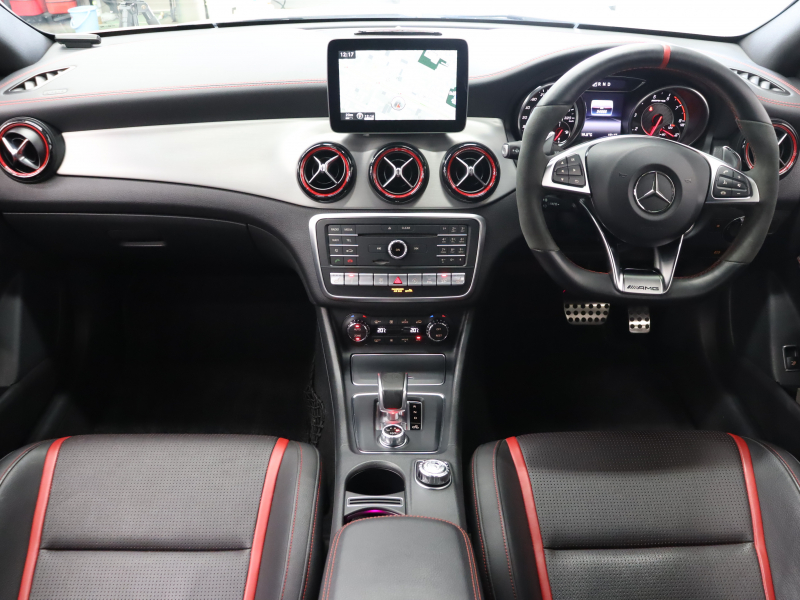 AMG CLAクラス CLA45 4MATIC AMGｱﾄﾞﾊﾞﾝｽﾄﾞ&ﾚｰﾀﾞｰSP　AMGﾊﾟﾌｫｰﾏﾝｽｼｰﾄ 黒革 ｼｰﾄﾋｰﾀｰ 純正HDDﾅﾋﾞTV Bluetooth Carplay Bｶﾒﾗ LEDﾊｲﾊﾟﾌｫｰﾏﾝｽﾍｯﾄﾞﾗｲﾄ AMGﾊﾟﾌｫｰﾏﾝｽEX AMGｻｽﾍﾟﾝｼｮﾝ  AMGｴｱﾛ&18ｲﾝﾁAW　2年保証付