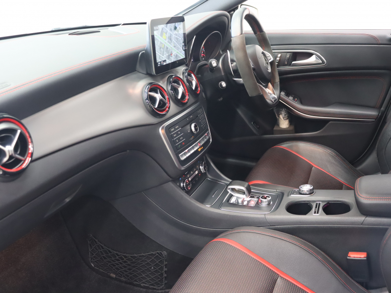 AMG CLAクラス CLA45 4MATIC AMGｱﾄﾞﾊﾞﾝｽﾄﾞ&ﾚｰﾀﾞｰSP　AMGﾊﾟﾌｫｰﾏﾝｽｼｰﾄ 黒革 ｼｰﾄﾋｰﾀｰ 純正HDDﾅﾋﾞTV Bluetooth Carplay Bｶﾒﾗ LEDﾊｲﾊﾟﾌｫｰﾏﾝｽﾍｯﾄﾞﾗｲﾄ AMGﾊﾟﾌｫｰﾏﾝｽEX AMGｻｽﾍﾟﾝｼｮﾝ  AMGｴｱﾛ&18ｲﾝﾁAW　2年保証付