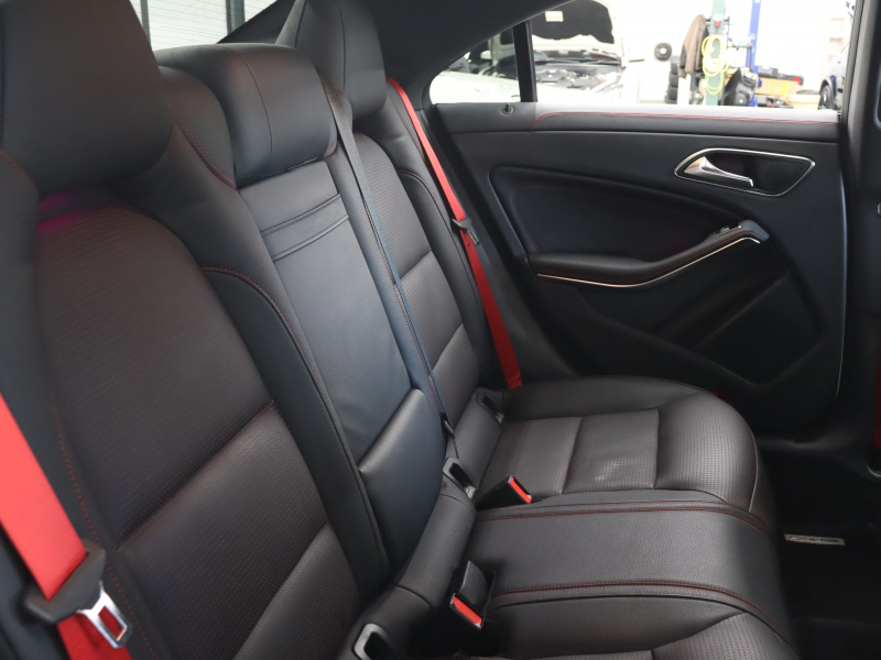 AMG CLAクラス CLA45 4MATIC AMGｱﾄﾞﾊﾞﾝｽﾄﾞ&ﾚｰﾀﾞｰSP　AMGﾊﾟﾌｫｰﾏﾝｽｼｰﾄ 黒革 ｼｰﾄﾋｰﾀｰ 純正HDDﾅﾋﾞTV Bluetooth Carplay Bｶﾒﾗ LEDﾊｲﾊﾟﾌｫｰﾏﾝｽﾍｯﾄﾞﾗｲﾄ AMGﾊﾟﾌｫｰﾏﾝｽEX AMGｻｽﾍﾟﾝｼｮﾝ  AMGｴｱﾛ&18ｲﾝﾁAW　2年保証付