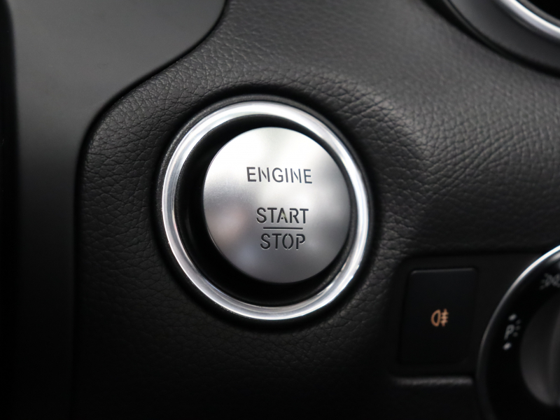 AMG SLC SLC43 ﾚｯﾄﾞｱｰﾄEdition ﾚｰﾀﾞｰSP　黒/銀革 ｴｱｽｶｰﾌ ﾋｰﾀｰ 純正ﾅﾋﾞTV Bｶﾒﾗ Carplay LEDｲﾝﾃﾘｼﾞｪﾝﾄﾗｲﾄ ﾚｯﾄﾞｱｸｾﾝﾄﾊﾟｰﾂ AMGｽﾎﾟｰﾂｻｽﾍﾟﾝｼｮﾝ AMGﾊﾟﾌｫｰﾏﾝｽｽﾃｱﾘﾝｸﾞ AMGｶｰﾎﾞﾝｲﾝﾃﾘｱ AMGｶｰﾎﾞﾝｴｱﾛ&18AW　2年保証付