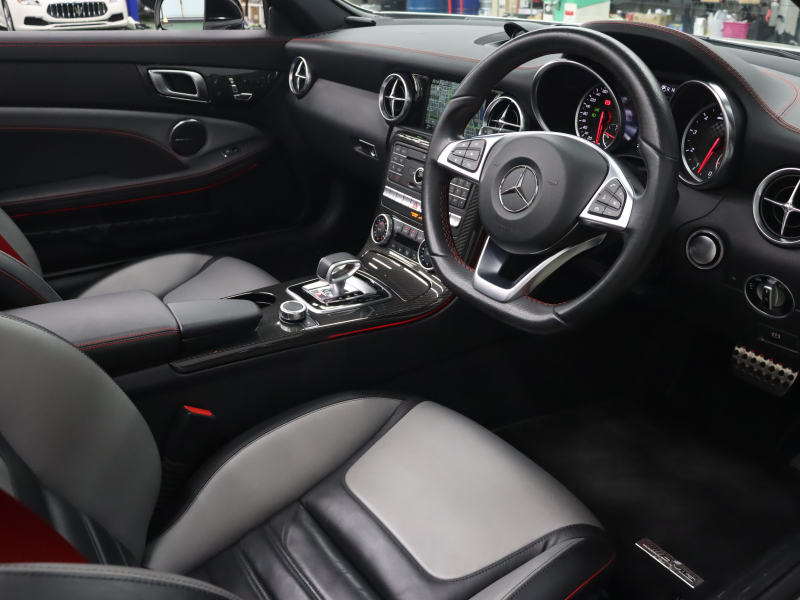 AMG SLC SLC43 ﾚｯﾄﾞｱｰﾄEdition ﾚｰﾀﾞｰSP　黒/銀革 ｴｱｽｶｰﾌ ﾋｰﾀｰ 純正ﾅﾋﾞTV Bｶﾒﾗ Carplay LEDｲﾝﾃﾘｼﾞｪﾝﾄﾗｲﾄ ﾚｯﾄﾞｱｸｾﾝﾄﾊﾟｰﾂ AMGｽﾎﾟｰﾂｻｽﾍﾟﾝｼｮﾝ AMGﾊﾟﾌｫｰﾏﾝｽｽﾃｱﾘﾝｸﾞ AMGｶｰﾎﾞﾝｲﾝﾃﾘｱ AMGｶｰﾎﾞﾝｴｱﾛ&18AW　2年保証付