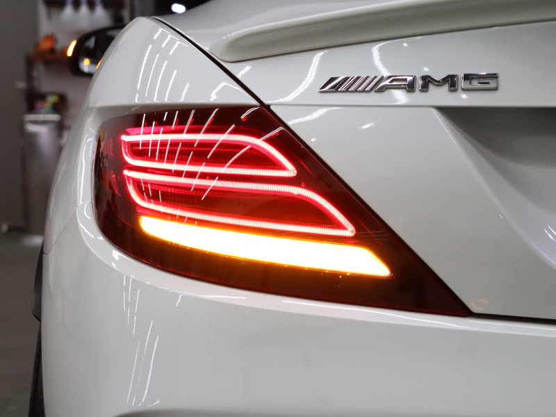 AMG SLC SLC43 ﾚｯﾄﾞｱｰﾄEdition ﾚｰﾀﾞｰSP　黒/銀革 ｴｱｽｶｰﾌ ﾋｰﾀｰ 純正ﾅﾋﾞTV Bｶﾒﾗ Carplay LEDｲﾝﾃﾘｼﾞｪﾝﾄﾗｲﾄ ﾚｯﾄﾞｱｸｾﾝﾄﾊﾟｰﾂ AMGｽﾎﾟｰﾂｻｽﾍﾟﾝｼｮﾝ AMGﾊﾟﾌｫｰﾏﾝｽｽﾃｱﾘﾝｸﾞ AMGｶｰﾎﾞﾝｲﾝﾃﾘｱ AMGｶｰﾎﾞﾝｴｱﾛ&18AW　2年保証付