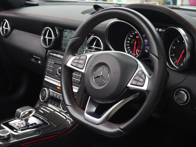 AMG SLC SLC43 ﾚｯﾄﾞｱｰﾄEdition ﾚｰﾀﾞｰSP　黒/銀革 ｴｱｽｶｰﾌ ﾋｰﾀｰ 純正ﾅﾋﾞTV Bｶﾒﾗ Carplay LEDｲﾝﾃﾘｼﾞｪﾝﾄﾗｲﾄ ﾚｯﾄﾞｱｸｾﾝﾄﾊﾟｰﾂ AMGｽﾎﾟｰﾂｻｽﾍﾟﾝｼｮﾝ AMGﾊﾟﾌｫｰﾏﾝｽｽﾃｱﾘﾝｸﾞ AMGｶｰﾎﾞﾝｲﾝﾃﾘｱ AMGｶｰﾎﾞﾝｴｱﾛ&18AW　2年保証付