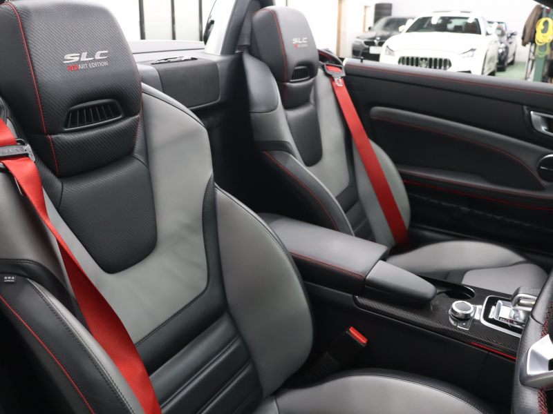 AMG SLC SLC43 ﾚｯﾄﾞｱｰﾄEdition ﾚｰﾀﾞｰSP　黒/銀革 ｴｱｽｶｰﾌ ﾋｰﾀｰ 純正ﾅﾋﾞTV Bｶﾒﾗ Carplay LEDｲﾝﾃﾘｼﾞｪﾝﾄﾗｲﾄ ﾚｯﾄﾞｱｸｾﾝﾄﾊﾟｰﾂ AMGｽﾎﾟｰﾂｻｽﾍﾟﾝｼｮﾝ AMGﾊﾟﾌｫｰﾏﾝｽｽﾃｱﾘﾝｸﾞ AMGｶｰﾎﾞﾝｲﾝﾃﾘｱ AMGｶｰﾎﾞﾝｴｱﾛ&18AW　2年保証付