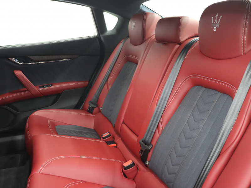 マセラティ クアトロポルテ ｸﾞﾗﾝﾙｯｿ ﾍﾞｰｽｸﾞﾚｰﾄﾞ　後期 ｺﾝﾋﾞ革 ﾍﾞﾝﾁﾚｰﾀｰ ﾋｰﾀｰ ｻﾝﾙｰﾌ ﾅﾋﾞTV ﾊﾞｯｸｶﾒﾗ harman/kardon ACC ﾄﾗｲﾃﾞﾝﾄｽﾃｯﾁ 自動Rｹﾞｰﾄ&ﾊﾝｽﾞﾌﾘｰA ｽｶｲﾌｯｸｻｽﾍﾟﾝｼｮﾝ ﾚｯﾄﾞｷｬﾘﾊﾟｰ 21ｲﾝﾁAW(ｱﾄﾗﾝﾃ) 　2年保証付