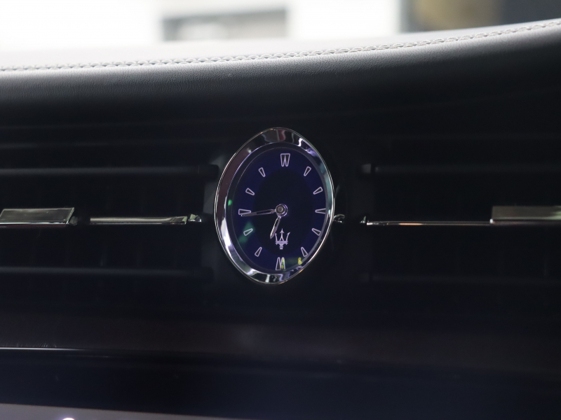 マセラティ クアトロポルテ ｸﾞﾗﾝﾙｯｿ ﾍﾞｰｽｸﾞﾚｰﾄﾞ　後期 ｺﾝﾋﾞ革 ﾍﾞﾝﾁﾚｰﾀｰ ﾋｰﾀｰ ｻﾝﾙｰﾌ ﾅﾋﾞTV ﾊﾞｯｸｶﾒﾗ harman/kardon ACC ﾄﾗｲﾃﾞﾝﾄｽﾃｯﾁ 自動Rｹﾞｰﾄ&ﾊﾝｽﾞﾌﾘｰA ｽｶｲﾌｯｸｻｽﾍﾟﾝｼｮﾝ ﾚｯﾄﾞｷｬﾘﾊﾟｰ 21ｲﾝﾁAW(ｱﾄﾗﾝﾃ) 　2年保証付