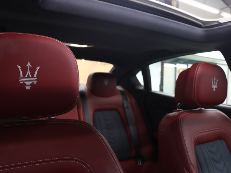 マセラティ クアトロポルテ ｸﾞﾗﾝﾙｯｿ ﾍﾞｰｽｸﾞﾚｰﾄﾞ　後期 ｺﾝﾋﾞ革 ﾍﾞﾝﾁﾚｰﾀｰ ﾋｰﾀｰ ｻﾝﾙｰﾌ ﾅﾋﾞTV ﾊﾞｯｸｶﾒﾗ harman/kardon ACC ﾄﾗｲﾃﾞﾝﾄｽﾃｯﾁ 自動Rｹﾞｰﾄ&ﾊﾝｽﾞﾌﾘｰA ｽｶｲﾌｯｸｻｽﾍﾟﾝｼｮﾝ ﾚｯﾄﾞｷｬﾘﾊﾟｰ 21ｲﾝﾁAW(ｱﾄﾗﾝﾃ) 　2年保証付