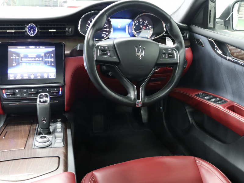 マセラティ クアトロポルテ ｸﾞﾗﾝﾙｯｿ ﾍﾞｰｽｸﾞﾚｰﾄﾞ　後期 ｺﾝﾋﾞ革 ﾍﾞﾝﾁﾚｰﾀｰ ﾋｰﾀｰ ｻﾝﾙｰﾌ ﾅﾋﾞTV ﾊﾞｯｸｶﾒﾗ harman/kardon ACC ﾄﾗｲﾃﾞﾝﾄｽﾃｯﾁ 自動Rｹﾞｰﾄ&ﾊﾝｽﾞﾌﾘｰA ｽｶｲﾌｯｸｻｽﾍﾟﾝｼｮﾝ ﾚｯﾄﾞｷｬﾘﾊﾟｰ 21ｲﾝﾁAW(ｱﾄﾗﾝﾃ) 　2年保証付