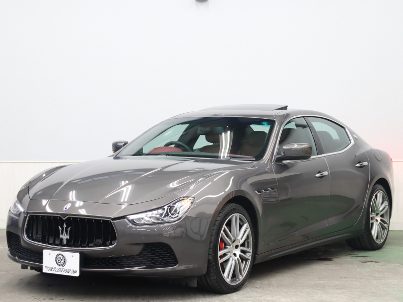 マセラティ ギブリ ﾍﾞｰｽｸﾞﾚｰﾄﾞ　赤革 ｻﾝﾙｰﾌ 純正SDﾅﾋﾞ ｸﾙｰｽﾞｺﾝﾄﾛｰﾙ Bｶﾒﾗ Bluetooth ｷｾﾉﾝﾍｯﾄﾞﾗｲﾄ ﾌﾞﾗｲﾝﾄﾞｽﾎﾟｯﾄ 自動Rｹﾞｰﾄ ｽﾎﾟｰﾂﾓｰﾄﾞ ﾚｯﾄﾞｷｬﾘﾊﾟｰ 純正20ｲﾝﾁAW(ｳﾗｰﾉ)　2年保証付