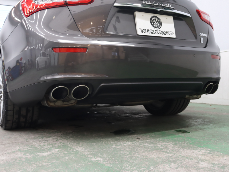 マセラティ ギブリ ﾍﾞｰｽｸﾞﾚｰﾄﾞ　赤革 ｻﾝﾙｰﾌ 純正SDﾅﾋﾞ ｸﾙｰｽﾞｺﾝﾄﾛｰﾙ Bｶﾒﾗ Bluetooth ｷｾﾉﾝﾍｯﾄﾞﾗｲﾄ ﾌﾞﾗｲﾝﾄﾞｽﾎﾟｯﾄ 自動Rｹﾞｰﾄ ｽﾎﾟｰﾂﾓｰﾄﾞ ﾚｯﾄﾞｷｬﾘﾊﾟｰ 純正20ｲﾝﾁAW(ｳﾗｰﾉ)　2年保証付