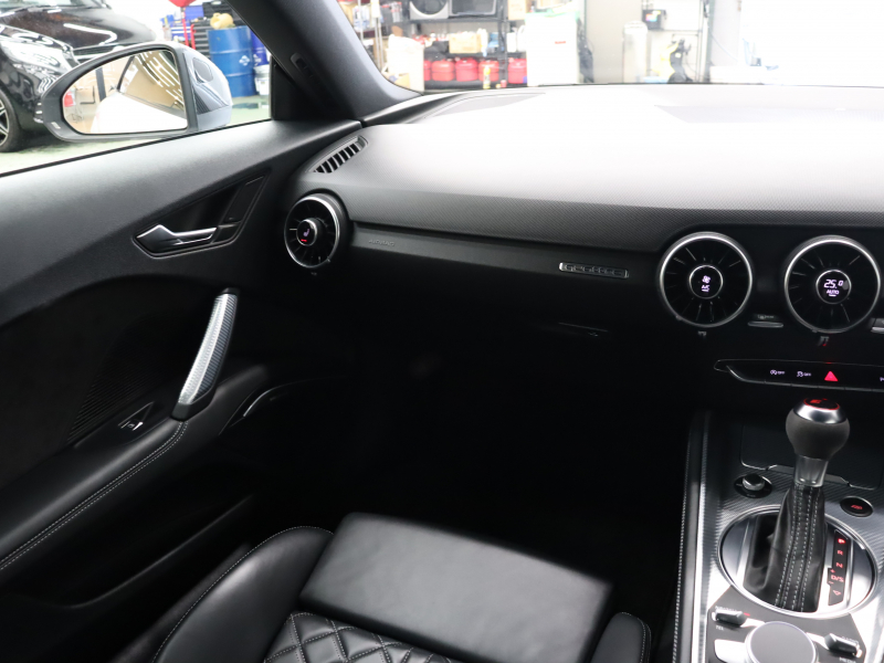 アウディ TT RS クーペ ｱｼｽﾀﾝｽPKGｱﾄﾞﾊﾞﾝｽﾄﾞ　黒革(Sｽﾎﾟｰﾂ) MMIﾅﾋﾞ Bｶﾒﾗ Bang&Olufsen ﾏﾄﾘｸｽLEDﾘｱ/ﾍｯﾄﾞﾗｲﾄ ｾﾗﾐｯｸﾃﾞｨｽｸﾌﾞﾚｰｷ(F) ﾏｸﾞﾈﾃｨｯｸﾗｲﾄﾞｻｽﾍﾟﾝｼｮﾝ 可変ﾊﾞﾙﾌﾞ 純正20ｲﾝﾁAW(ﾏｯﾄﾁﾀﾆｳﾑ)　2年保証付