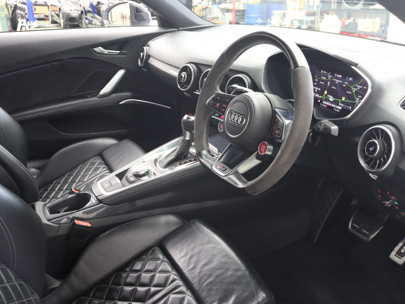 アウディ TT RS クーペ ｱｼｽﾀﾝｽPKGｱﾄﾞﾊﾞﾝｽﾄﾞ　黒革(Sｽﾎﾟｰﾂ) MMIﾅﾋﾞ Bｶﾒﾗ Bang&Olufsen ﾏﾄﾘｸｽLEDﾘｱ/ﾍｯﾄﾞﾗｲﾄ ｾﾗﾐｯｸﾃﾞｨｽｸﾌﾞﾚｰｷ(F) ﾏｸﾞﾈﾃｨｯｸﾗｲﾄﾞｻｽﾍﾟﾝｼｮﾝ 可変ﾊﾞﾙﾌﾞ 純正20ｲﾝﾁAW(ﾏｯﾄﾁﾀﾆｳﾑ)　2年保証付