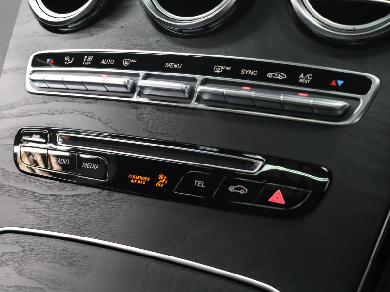 AMG GLC GLC63 4MATIC+ ﾚｻﾞｰEXC & ﾚｰﾀﾞｰSP　黒革 ﾊﾟﾉﾗﾏSR 純正ﾅﾋﾞTV ﾌﾞﾙﾒｽﾀｰS 360ｶﾒﾗ HUD LEDﾍｯﾄﾞﾗｲﾄ 自動Rｹﾞｰﾄ&ﾊﾝｽﾞﾌﾘｰA AMG強化ﾌﾞﾚｰｷ AMGｽﾎﾟｰﾂｴｸﾞｿﾞｰｽﾄ AMGｴｱﾛ&21ｲﾝﾁAW　2年保証付