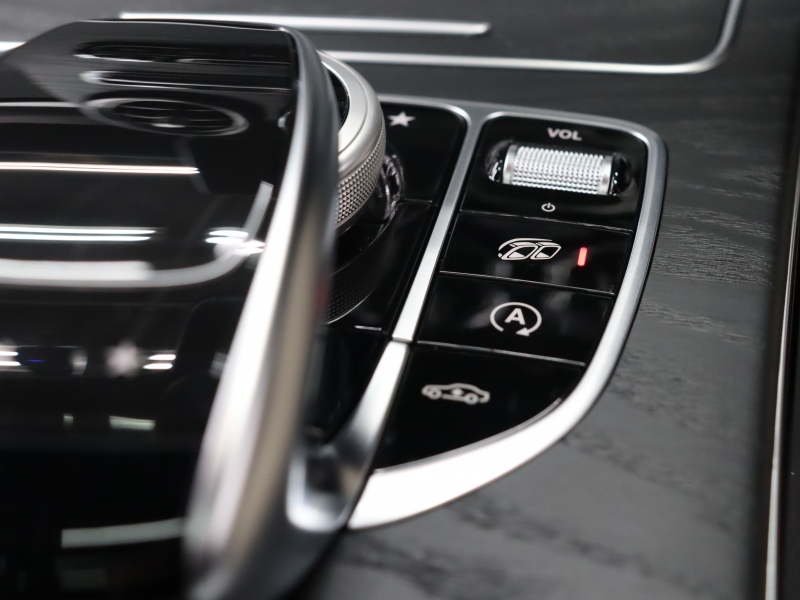 AMG GLC GLC63 4MATIC+ ﾚｻﾞｰEXC & ﾚｰﾀﾞｰSP　黒革 ﾊﾟﾉﾗﾏSR 純正ﾅﾋﾞTV ﾌﾞﾙﾒｽﾀｰS 360ｶﾒﾗ HUD LEDﾍｯﾄﾞﾗｲﾄ 自動Rｹﾞｰﾄ&ﾊﾝｽﾞﾌﾘｰA AMG強化ﾌﾞﾚｰｷ AMGｽﾎﾟｰﾂｴｸﾞｿﾞｰｽﾄ AMGｴｱﾛ&21ｲﾝﾁAW　2年保証付