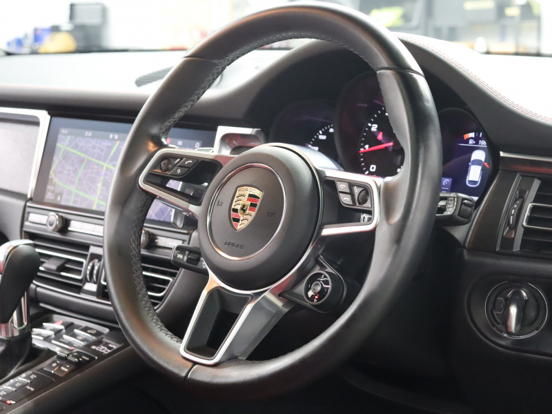 ポルシェ マカン GTS ｽﾎﾟｰﾂｸﾛﾉPKG　1ｵｰﾅｰ 後期 ｴﾝﾄﾘｰﾄﾞﾗｲﾌﾞ 赤革ﾊﾟﾉﾗﾏSR PCMﾅﾋﾞ BOSEｽﾋﾟｰｶｰ 360ｶﾒﾗ Carplay BSM ACC LEDﾍｯﾄﾞﾗｲﾄPDLS Plus 自動Rｹﾞｰﾄ ｽﾎﾟｰﾂｴｸﾞｿﾞｰﾂﾞﾄ ﾚｯﾄﾞｷｬﾘﾊﾟｰ PASM 20ｲﾝﾁRSｽﾊﾟｲﾊﾞｰAW(ｻﾃﾝﾌﾞﾗｯｸ)　2年保証付