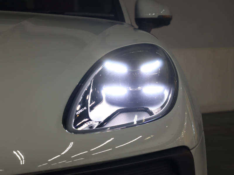 ポルシェ マカン GTS ｽﾎﾟｰﾂｸﾛﾉPKG　1ｵｰﾅｰ 後期 ｴﾝﾄﾘｰﾄﾞﾗｲﾌﾞ 赤革ﾊﾟﾉﾗﾏSR PCMﾅﾋﾞ BOSEｽﾋﾟｰｶｰ 360ｶﾒﾗ Carplay BSM ACC LEDﾍｯﾄﾞﾗｲﾄPDLS Plus 自動Rｹﾞｰﾄ ｽﾎﾟｰﾂｴｸﾞｿﾞｰﾂﾞﾄ ﾚｯﾄﾞｷｬﾘﾊﾟｰ PASM 20ｲﾝﾁRSｽﾊﾟｲﾊﾞｰAW(ｻﾃﾝﾌﾞﾗｯｸ)　2年保証付