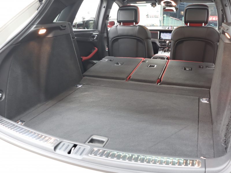 ポルシェ マカン GTS ｽﾎﾟｰﾂｸﾛﾉPKG　1ｵｰﾅｰ 後期 ｴﾝﾄﾘｰﾄﾞﾗｲﾌﾞ 赤革ﾊﾟﾉﾗﾏSR PCMﾅﾋﾞ BOSEｽﾋﾟｰｶｰ 360ｶﾒﾗ Carplay BSM ACC LEDﾍｯﾄﾞﾗｲﾄPDLS Plus 自動Rｹﾞｰﾄ ｽﾎﾟｰﾂｴｸﾞｿﾞｰﾂﾞﾄ ﾚｯﾄﾞｷｬﾘﾊﾟｰ PASM 20ｲﾝﾁRSｽﾊﾟｲﾊﾞｰAW(ｻﾃﾝﾌﾞﾗｯｸ)　2年保証付