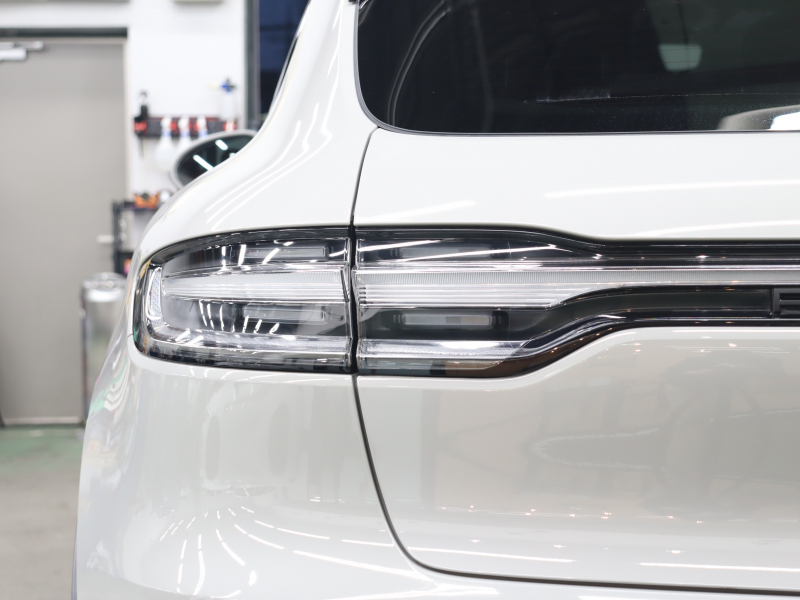 ポルシェ マカン GTS ｽﾎﾟｰﾂｸﾛﾉPKG　1ｵｰﾅｰ 後期 ｴﾝﾄﾘｰﾄﾞﾗｲﾌﾞ 赤革ﾊﾟﾉﾗﾏSR PCMﾅﾋﾞ BOSEｽﾋﾟｰｶｰ 360ｶﾒﾗ Carplay BSM ACC LEDﾍｯﾄﾞﾗｲﾄPDLS Plus 自動Rｹﾞｰﾄ ｽﾎﾟｰﾂｴｸﾞｿﾞｰﾂﾞﾄ ﾚｯﾄﾞｷｬﾘﾊﾟｰ PASM 20ｲﾝﾁRSｽﾊﾟｲﾊﾞｰAW(ｻﾃﾝﾌﾞﾗｯｸ)　2年保証付