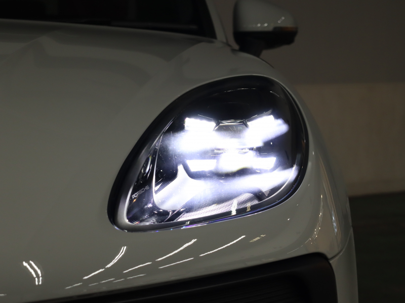 ポルシェ マカン GTS ｽﾎﾟｰﾂｸﾛﾉPKG　1ｵｰﾅｰ 後期 ｴﾝﾄﾘｰﾄﾞﾗｲﾌﾞ 赤革ﾊﾟﾉﾗﾏSR PCMﾅﾋﾞ BOSEｽﾋﾟｰｶｰ 360ｶﾒﾗ Carplay BSM ACC LEDﾍｯﾄﾞﾗｲﾄPDLS Plus 自動Rｹﾞｰﾄ ｽﾎﾟｰﾂｴｸﾞｿﾞｰﾂﾞﾄ ﾚｯﾄﾞｷｬﾘﾊﾟｰ PASM 20ｲﾝﾁRSｽﾊﾟｲﾊﾞｰAW(ｻﾃﾝﾌﾞﾗｯｸ)　2年保証付