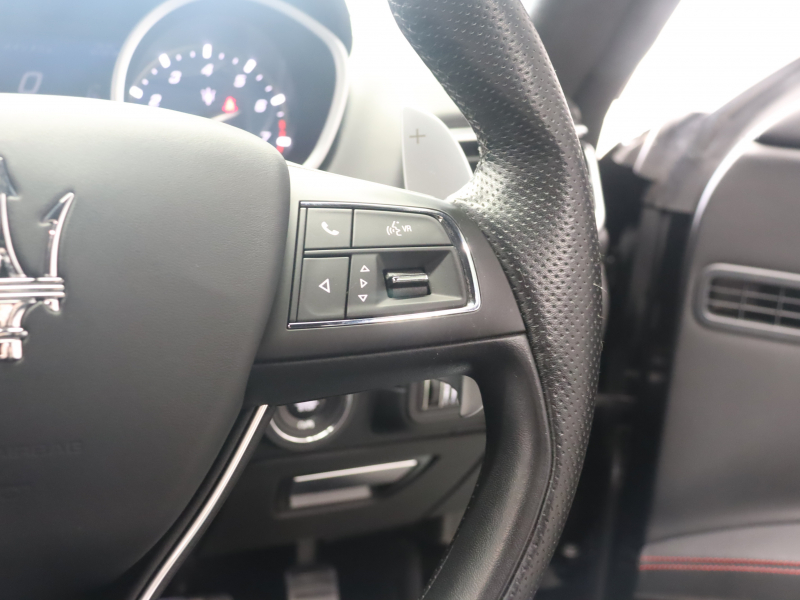 マセラティ ギブリ S ｸﾞﾗﾝｽﾎﾟｰﾂ ﾄﾞﾗｲﾊﾞｰｽﾞPKG　中期 黒革 ﾋｰﾀｰ 純正SDﾅﾋﾞ TV harman/kardon 360ｶﾒﾗ Carplay ACC LEDﾍｯﾄﾞﾗｲﾄ 自動Rｹﾞｰﾄ&ﾊﾝｽﾞﾌﾘｰA ｽｶｲﾌｯｸｻｽﾍﾟﾝｼｮﾝ 純正20ｲﾝﾁAW(ｳﾗｰﾉ)　2年保証付