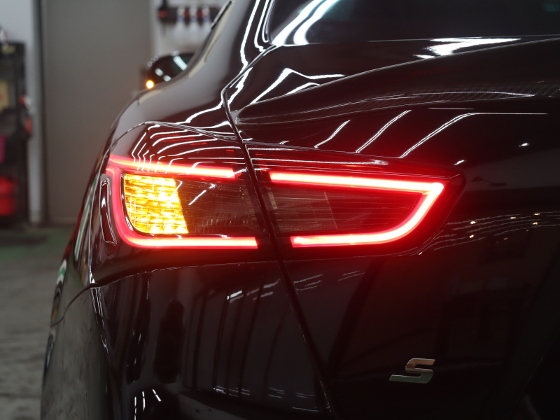 マセラティ ギブリ S ｸﾞﾗﾝｽﾎﾟｰﾂ ﾄﾞﾗｲﾊﾞｰｽﾞPKG　中期 黒革 ﾋｰﾀｰ 純正SDﾅﾋﾞ TV harman/kardon 360ｶﾒﾗ Carplay ACC LEDﾍｯﾄﾞﾗｲﾄ 自動Rｹﾞｰﾄ&ﾊﾝｽﾞﾌﾘｰA ｽｶｲﾌｯｸｻｽﾍﾟﾝｼｮﾝ 純正20ｲﾝﾁAW(ｳﾗｰﾉ)　2年保証付