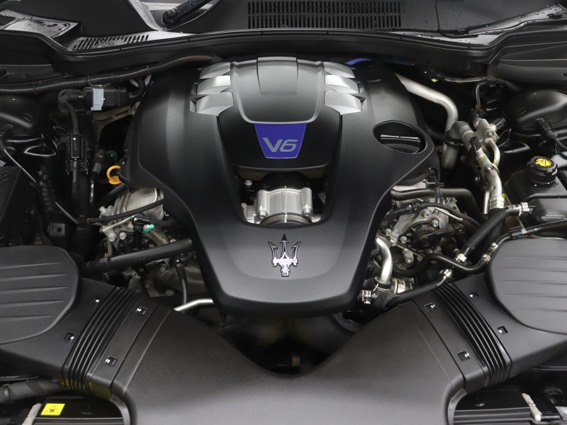 マセラティ ギブリ S ｸﾞﾗﾝｽﾎﾟｰﾂ ﾄﾞﾗｲﾊﾞｰｽﾞPKG　中期 黒革 ﾋｰﾀｰ 純正SDﾅﾋﾞ TV harman/kardon 360ｶﾒﾗ Carplay ACC LEDﾍｯﾄﾞﾗｲﾄ 自動Rｹﾞｰﾄ&ﾊﾝｽﾞﾌﾘｰA ｽｶｲﾌｯｸｻｽﾍﾟﾝｼｮﾝ 純正20ｲﾝﾁAW(ｳﾗｰﾉ)　2年保証付