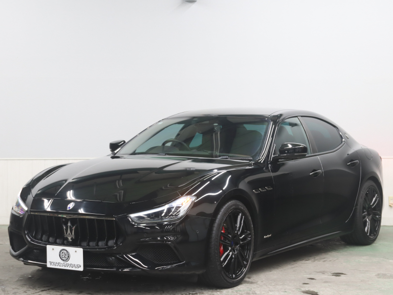 マセラティ ギブリ S ｸﾞﾗﾝｽﾎﾟｰﾂ ﾄﾞﾗｲﾊﾞｰｽﾞPKG　中期 黒革 ﾋｰﾀｰ 純正SDﾅﾋﾞ TV harman/kardon 360ｶﾒﾗ Carplay ACC LEDﾍｯﾄﾞﾗｲﾄ 自動Rｹﾞｰﾄ&ﾊﾝｽﾞﾌﾘｰA ｽｶｲﾌｯｸｻｽﾍﾟﾝｼｮﾝ 純正20ｲﾝﾁAW(ｳﾗｰﾉ)　2年保証付