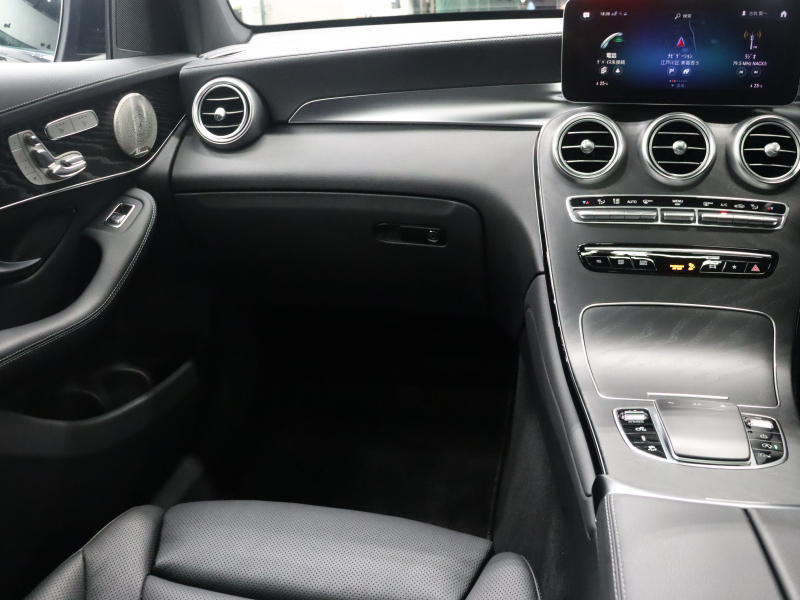 AMG GLC GLC43 4MATIC ﾚｻﾞｰｴｸｽｸﾙｰｼﾌﾞ&ﾚｰﾀﾞｰSP　黒革 ﾍﾞﾝﾁﾚｰﾀｰ ﾊﾟﾉﾗﾏSR MBUXﾅﾋﾞTV BTｵｰﾃﾞｨｵ 360ｶﾒﾗ LEDﾍｯﾄﾞﾗｲﾄ ﾍｯﾄﾞｱｯﾌﾟD ﾌﾞﾙﾒｽﾀｰS 自動Rｹﾞｰﾄ&ﾊﾝｽﾞﾌﾘｰA AMGｴｸﾞｿﾞｰｽﾄｼｽﾃﾑ AMGｴｱﾛ&20AW　2年保証付