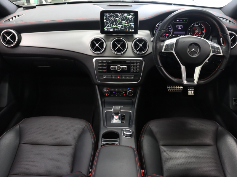 AMG CLAクラス CLA45 4MATIC ﾚｰﾀﾞｰSP　黒革 ｼｰﾄﾋｰﾀｰ 純正HDDﾅﾋﾞTV Bluetooth Bｶﾒﾗ LEDﾗｲﾄ AMGｻｽﾍﾟﾝｼｮﾝ AMG強化ﾌﾞﾚｰｷ AMGﾊﾟﾌｫｰﾏﾝｽｴｸﾞｿﾞｰｽﾄ AMGｴｱﾛ&AMG18ｲﾝﾁAW　2年保証付