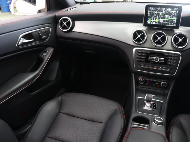 AMG CLAクラス CLA45 4MATIC ﾚｰﾀﾞｰSP　黒革 ｼｰﾄﾋｰﾀｰ 純正HDDﾅﾋﾞTV Bluetooth Bｶﾒﾗ LEDﾗｲﾄ AMGｻｽﾍﾟﾝｼｮﾝ AMG強化ﾌﾞﾚｰｷ AMGﾊﾟﾌｫｰﾏﾝｽｴｸﾞｿﾞｰｽﾄ AMGｴｱﾛ&AMG18ｲﾝﾁAW　2年保証付