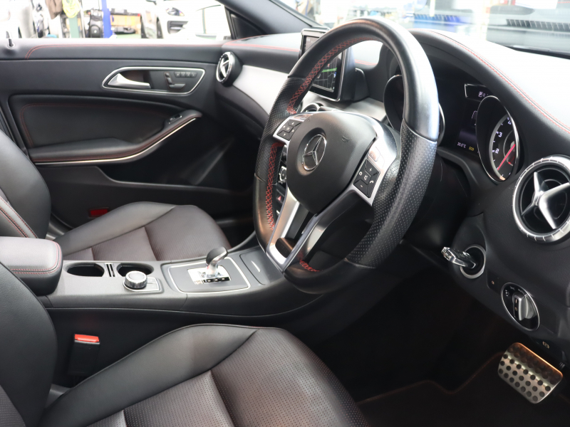 AMG CLAクラス CLA45 4MATIC ﾚｰﾀﾞｰSP　黒革 ｼｰﾄﾋｰﾀｰ 純正HDDﾅﾋﾞTV Bluetooth Bｶﾒﾗ LEDﾗｲﾄ AMGｻｽﾍﾟﾝｼｮﾝ AMG強化ﾌﾞﾚｰｷ AMGﾊﾟﾌｫｰﾏﾝｽｴｸﾞｿﾞｰｽﾄ AMGｴｱﾛ&AMG18ｲﾝﾁAW　2年保証付