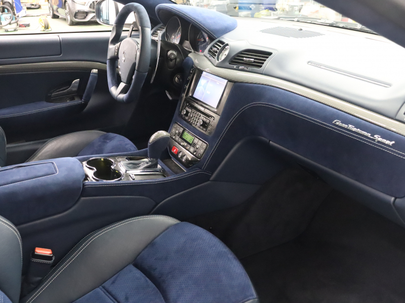 マセラティ グランツーリズモ ｽﾎﾟｰﾂ MCｵｰﾄｼﾌﾄ ｱﾙｶﾝﾀﾗPKG　ｺﾝﾋﾞ革(ﾄﾛﾌｨﾌﾞﾙｰ/ﾃｨｸﾞﾌﾞﾙｰ) ﾋｰﾀｰ ｱﾙｶﾝﾀﾗﾍｯﾄﾞﾗｲﾅｰ 純正SDﾅﾋﾞ ｸﾙｺﾝ ｶｰﾎﾞﾝｲﾝﾃﾘｱ&ﾌﾛﾝﾄｽﾎﾟｰﾗｰ ﾄﾗｲﾃﾞﾝﾄｽﾃｯﾁ ﾀﾞｳﾝｻｽ ﾌﾞﾙｰｷｬﾘﾊﾟｰ WORK製21ｲﾝﾁAW　2年保証付