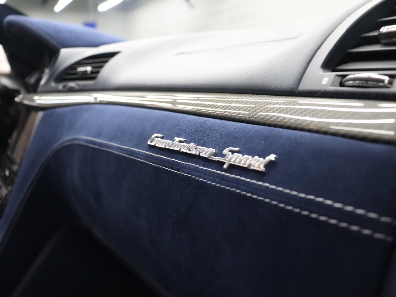 マセラティ グランツーリズモ ｽﾎﾟｰﾂ MCｵｰﾄｼﾌﾄ ｱﾙｶﾝﾀﾗPKG　ｺﾝﾋﾞ革(ﾄﾛﾌｨﾌﾞﾙｰ/ﾃｨｸﾞﾌﾞﾙｰ) ﾋｰﾀｰ ｱﾙｶﾝﾀﾗﾍｯﾄﾞﾗｲﾅｰ 純正SDﾅﾋﾞ ｸﾙｺﾝ ｶｰﾎﾞﾝｲﾝﾃﾘｱ&ﾌﾛﾝﾄｽﾎﾟｰﾗｰ ﾄﾗｲﾃﾞﾝﾄｽﾃｯﾁ ﾀﾞｳﾝｻｽ ﾌﾞﾙｰｷｬﾘﾊﾟｰ WORK製21ｲﾝﾁAW　2年保証付