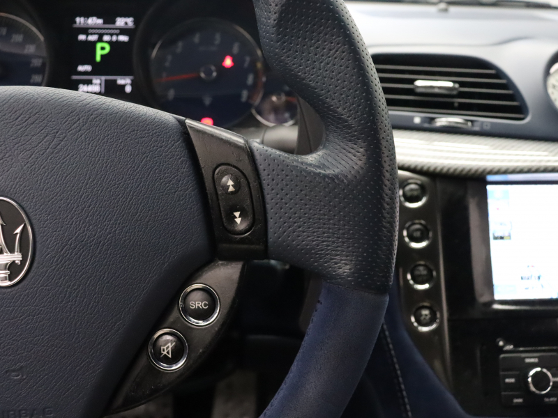 マセラティ グランツーリズモ ｽﾎﾟｰﾂ MCｵｰﾄｼﾌﾄ ｱﾙｶﾝﾀﾗPKG　ｺﾝﾋﾞ革(ﾄﾛﾌｨﾌﾞﾙｰ/ﾃｨｸﾞﾌﾞﾙｰ) ﾋｰﾀｰ ｱﾙｶﾝﾀﾗﾍｯﾄﾞﾗｲﾅｰ 純正SDﾅﾋﾞ ｸﾙｺﾝ ｶｰﾎﾞﾝｲﾝﾃﾘｱ&ﾌﾛﾝﾄｽﾎﾟｰﾗｰ ﾄﾗｲﾃﾞﾝﾄｽﾃｯﾁ ﾀﾞｳﾝｻｽ ﾌﾞﾙｰｷｬﾘﾊﾟｰ WORK製21ｲﾝﾁAW　2年保証付