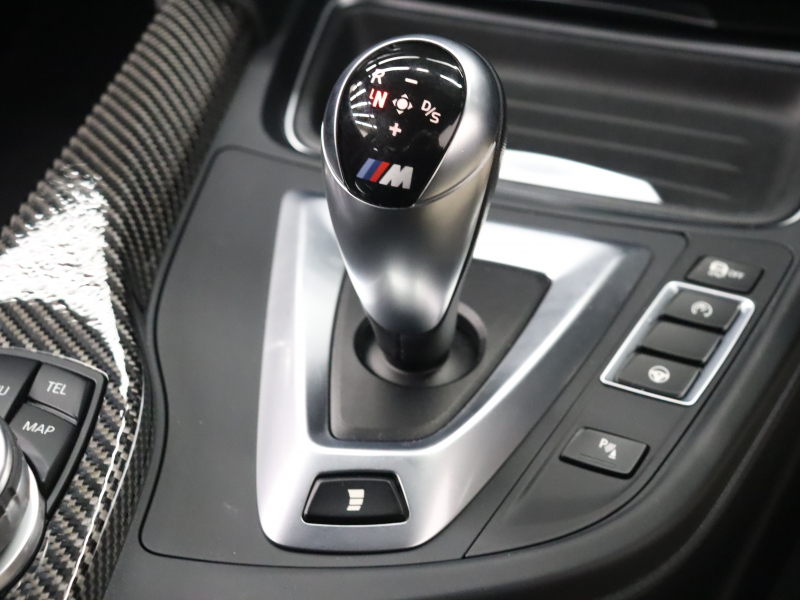 BMW Mシリーズ M4 ｸｰﾍﾟ MDCT　ｺﾝﾌｫｰﾄA ｲﾝﾃﾘｼﾞｪﾝﾄS クr革 ﾅﾋﾞTV Bluetooth Bｶﾒﾗ ﾍｯﾄﾞｱｯﾌﾟD LEDﾍｯﾄﾞﾗｲﾄ ｶｰﾎﾞﾝﾙｰﾌ ｶｰﾎﾞﾝｲﾝﾃﾘｱ Mｽﾎﾟｰﾂｽﾃｱﾘﾝｸﾞ Mﾌﾞﾙｰｷｬﾘﾊﾟｰ Mｴｱﾛ&19AW(ｽﾀｲﾘﾝｸﾞ437M)　2年保証付