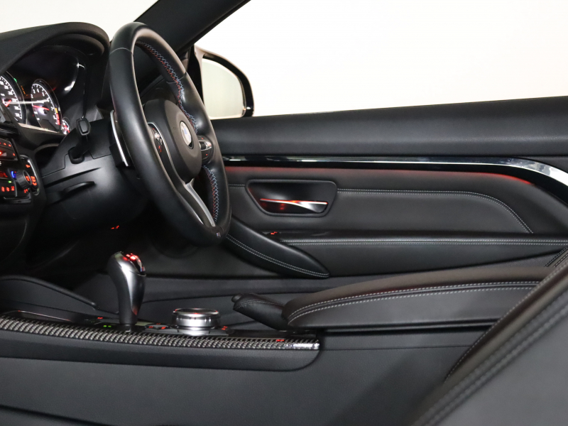 BMW Mシリーズ M4 ｸｰﾍﾟ MDCT　ｺﾝﾌｫｰﾄA ｲﾝﾃﾘｼﾞｪﾝﾄS クr革 ﾅﾋﾞTV Bluetooth Bｶﾒﾗ ﾍｯﾄﾞｱｯﾌﾟD LEDﾍｯﾄﾞﾗｲﾄ ｶｰﾎﾞﾝﾙｰﾌ ｶｰﾎﾞﾝｲﾝﾃﾘｱ Mｽﾎﾟｰﾂｽﾃｱﾘﾝｸﾞ Mﾌﾞﾙｰｷｬﾘﾊﾟｰ Mｴｱﾛ&19AW(ｽﾀｲﾘﾝｸﾞ437M)　2年保証付