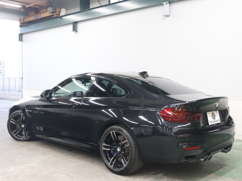 BMW Mシリーズ M4 ｸｰﾍﾟ MDCT　ｺﾝﾌｫｰﾄA ｲﾝﾃﾘｼﾞｪﾝﾄS クr革 ﾅﾋﾞTV Bluetooth Bｶﾒﾗ ﾍｯﾄﾞｱｯﾌﾟD LEDﾍｯﾄﾞﾗｲﾄ ｶｰﾎﾞﾝﾙｰﾌ ｶｰﾎﾞﾝｲﾝﾃﾘｱ Mｽﾎﾟｰﾂｽﾃｱﾘﾝｸﾞ Mﾌﾞﾙｰｷｬﾘﾊﾟｰ Mｴｱﾛ&19AW(ｽﾀｲﾘﾝｸﾞ437M)　2年保証付