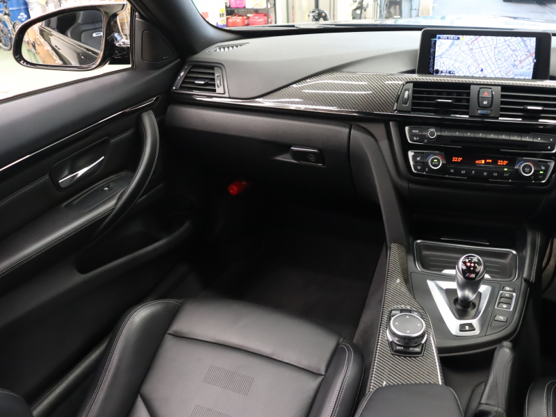 BMW Mシリーズ M4 ｸｰﾍﾟ MDCT　ｺﾝﾌｫｰﾄA ｲﾝﾃﾘｼﾞｪﾝﾄS クr革 ﾅﾋﾞTV Bluetooth Bｶﾒﾗ ﾍｯﾄﾞｱｯﾌﾟD LEDﾍｯﾄﾞﾗｲﾄ ｶｰﾎﾞﾝﾙｰﾌ ｶｰﾎﾞﾝｲﾝﾃﾘｱ Mｽﾎﾟｰﾂｽﾃｱﾘﾝｸﾞ Mﾌﾞﾙｰｷｬﾘﾊﾟｰ Mｴｱﾛ&19AW(ｽﾀｲﾘﾝｸﾞ437M)　2年保証付