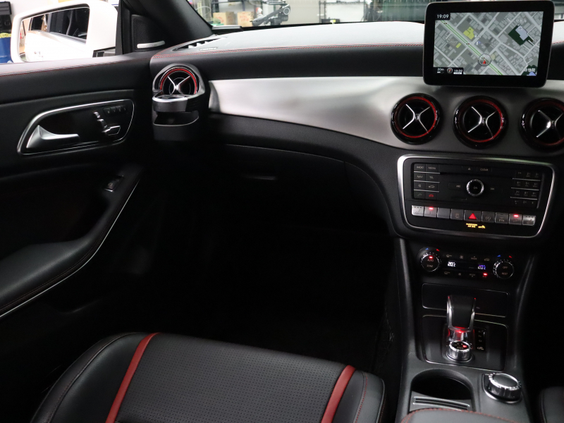 AMG CLAクラス CLA45 4MATIC AMGｱﾄﾞﾊﾞﾝｽﾄﾞ&ﾚｰﾀﾞｰSP　AMGﾊﾟﾌｫｰﾏﾝｽｼｰﾄ 黒革 ｼｰﾄﾋｰﾀｰ 純正HDDﾅﾋﾞTV Bluetooth Carplay Bｶﾒﾗ LEDﾊｲﾊﾟﾌｫｰﾏﾝｽﾍｯﾄﾞﾗｲﾄ AMGﾊﾟﾌｫｰﾏﾝｽEX AMGｻｽﾍﾟﾝｼｮﾝ  AMGｴｱﾛ&18ｲﾝﾁAW　2年保証付