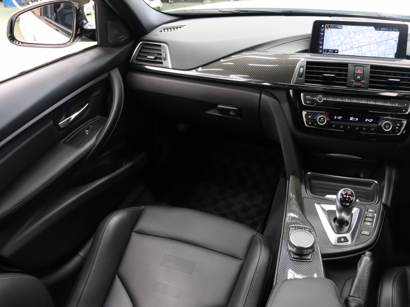 BMW Mシリーズ M3 ｾﾀﾞﾝ MDCT　1ｵｰﾅｰ 後期LCI ｺﾝﾌｫｰﾄA ｲﾝﾃﾘｼﾞｪﾝﾄS 黒革 ﾅﾋﾞTV harman/kardon Bｶﾒﾗ ﾍｯﾄﾞｱｯﾌﾟD LEDﾍｯﾄﾞﾗｲﾄ ｶｰﾎﾞﾝｲﾝﾃﾘｱ Mｻｽﾍﾟﾝｼｮﾝ Mﾌﾞﾙｰｷｬﾘﾊﾟｰ Mｽﾎﾟｰﾂﾚｻﾞｰｽﾃｱﾘﾝｸﾞ Mｴｱﾛ&19AW(ｽﾀｲﾘﾝｸﾞ437M)　2年保証付