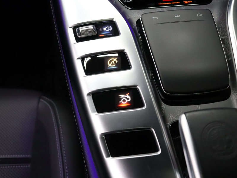 AMG GT 4ドアクーペ GT43 4ﾄﾞｱｸｰﾍﾟ 4MATIC ISG搭載ﾓﾃﾞﾙ AMGﾗｲﾄﾞｺﾝﾄﾛｰﾙ+&ｴｸｽｸﾙｰｼﾌﾞPKG ﾚｰﾀﾞｰSP　黒革 ﾄﾞﾗｲﾋﾞﾝｸﾞﾀﾞｲﾅﾐｯｸｼｰﾄ ﾍﾞﾝﾁﾚｰﾀｰ SR ﾅﾋﾞTV ﾌﾞﾙﾒｽﾀｰS 360ｶﾒﾗ Carplay AMGｴｸﾞｿﾞｰｽﾄｼｽﾃﾑ AMGｲｴﾛｰｷｬﾘﾊﾟｰ AMGｴｱﾛ&20ｲﾝﾁAW　2年保証