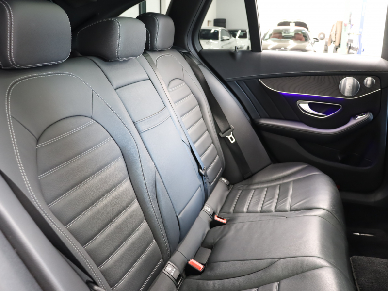 AMG Cクラス C43 ｽﾃｰｼｮﾝﾜｺﾞﾝ 4MATIC ｴｸｽｸﾙｰｼﾌﾞ&ﾚｰﾀﾞｰSP　黒革 純正ﾅﾋﾞTV ﾌﾞﾙﾒｽﾀｰS ﾍｯﾄﾞｱｯﾌﾟD Bｶﾒﾗ 自動Rｹﾞｰﾄ&ﾌｯﾄﾄﾗﾝｸｵｰﾌﾟﾅｰ LEDﾍｯﾄﾞﾗｲﾄ AMGｻｽﾍﾟﾝｼｮﾝ AMGｴｸﾞｿﾞｰｽﾄ AMGｷｬﾘﾊﾟｰ AMGｴｱﾛ&19ｲﾝﾁAW　2年保証付