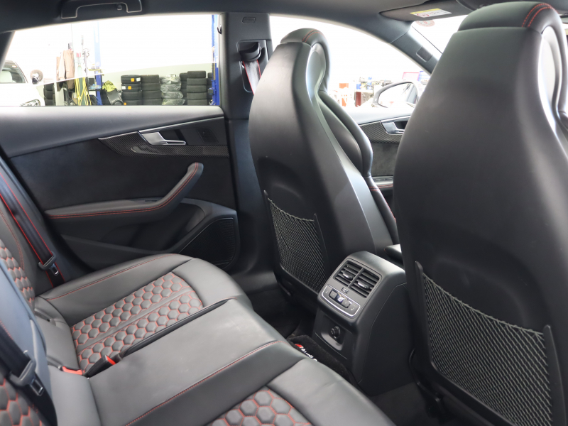 アウディ RS5 ｽﾎﾟｰﾂﾊﾞｯｸ ﾍﾞｰｽｸﾞﾚｰﾄﾞ ｶｰﾎﾞﾝｽﾀｲﾘﾝｸﾞ&RSﾃﾞｻﾞｲﾝﾊﾟｯｹｰｼﾞﾚｯﾄﾞPKG　1ｵｰﾅｰ 黒革 ﾋｰﾀｰ ﾊﾟﾉﾗﾏSR MMIﾅﾋﾞ TV Bang&Olufsen 360ｶﾒﾗ ｶｰﾎﾞﾝｲﾝﾃﾘｱ RSｽﾎﾟｰﾂEX ﾚｯﾄﾞｷｬﾘﾊﾟｰ RAYS21ｲﾝﾁAW　2年保証付