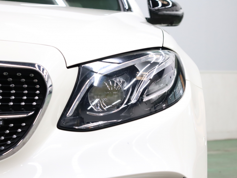AMG Eクラス E43 4MATIC ｴｸｽｸﾙｰｼﾌﾞ&ﾚｰﾀﾞｰSP　ﾍﾞｰｼﾞｭ革 ﾍﾞﾝﾁﾚｰﾀｰ ﾋｰﾀｰ ﾘﾗｸｾﾞｰｼｮﾝ機能 ﾀﾞｲﾅﾐｯｸｼｰﾄ ﾊﾟﾉﾗﾏSR 純正ﾅﾋﾞTV ﾌﾞﾙﾒｽﾀｰS 360ｶﾒﾗ HUD Carplay AMGｽﾎﾟｰﾂｻｽﾍﾟﾝｼｮﾝ AMGｴｸﾞｿﾞｰｽﾄ AMGｴｱﾛ&20ｲﾝﾁAW 2年保証付