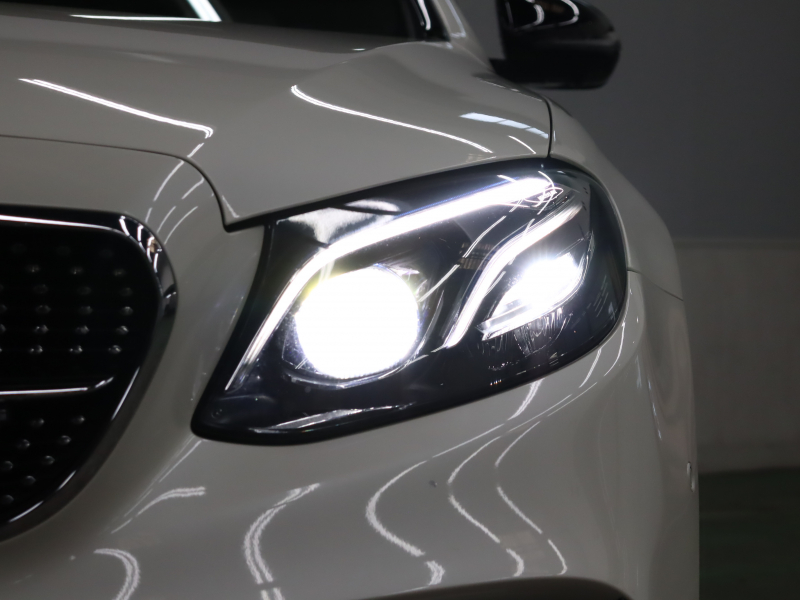 AMG Eクラス E43 4MATIC ｴｸｽｸﾙｰｼﾌﾞ&ﾚｰﾀﾞｰSP　ﾍﾞｰｼﾞｭ革 ﾍﾞﾝﾁﾚｰﾀｰ ﾋｰﾀｰ ﾘﾗｸｾﾞｰｼｮﾝ機能 ﾀﾞｲﾅﾐｯｸｼｰﾄ ﾊﾟﾉﾗﾏSR 純正ﾅﾋﾞTV ﾌﾞﾙﾒｽﾀｰS 360ｶﾒﾗ HUD Carplay AMGｽﾎﾟｰﾂｻｽﾍﾟﾝｼｮﾝ AMGｴｸﾞｿﾞｰｽﾄ AMGｴｱﾛ&20ｲﾝﾁAW 2年保証付