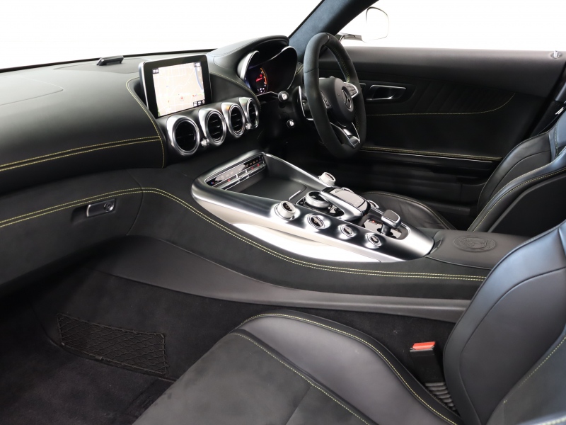 AMG GT S  ｴｸｽｸﾙｼｰﾌﾞ&AMGﾀﾞｲﾅﾐｯｸPKG+ ﾚｰﾀﾞｰSP　ﾌﾙﾚｻﾞｰ仕様 AMGﾊﾟﾌｫｰﾏﾝｽｼｰﾄ 黒革 ﾅﾋﾞTV ﾌﾞﾙﾒｽﾀｰS Bluetooth AMGﾊﾟﾌｫｰﾏﾝｽｽﾃｱﾘﾝｸﾞAMG強化ﾌﾞﾚｰｷ AMGﾊﾟﾌｫｰﾏﾝｽｴｸﾞｿﾞｰｽﾄ AMGｴｱﾛ&19/20AW　2年保証付