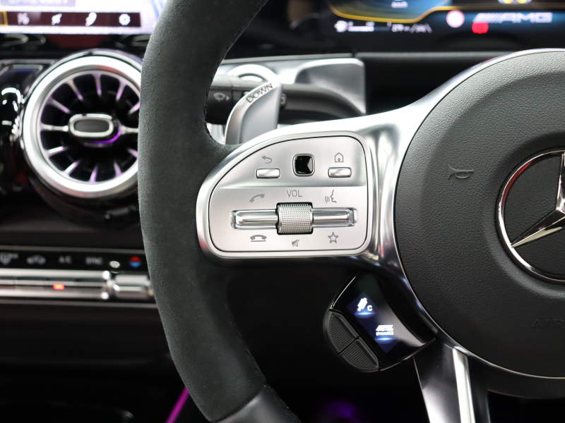 AMG GLB GLB35 4MATIC AMGｱﾄﾞﾊﾞﾝｽﾄﾞ&ﾊﾟﾌｫｰﾏﾝｽPKG　赤/黒革 ﾍﾞﾝﾁﾚｰﾀｰ ﾊﾟﾉﾗﾏSR MBUXﾅﾋﾞ 360ｶﾒﾗ HUD ｱﾄﾞﾊﾞﾝｽﾄﾞｻｳﾝﾄﾞ ｶｰﾎﾞﾝ調ｲﾝﾃﾘｱﾄﾘﾑ 自動Rｹﾞｰﾄ AMG強化ﾌﾞﾚｰｷ AMGｴｱﾛ&19ｲﾝﾁAW　2年保証付